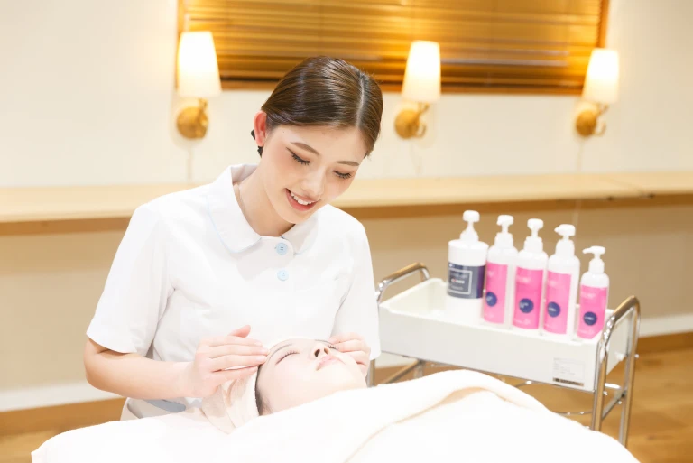 エステ、メンズビューティを現場のプロから学ぶ