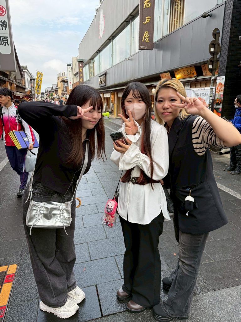 LINE ALBUM 修学旅行2 251017 70