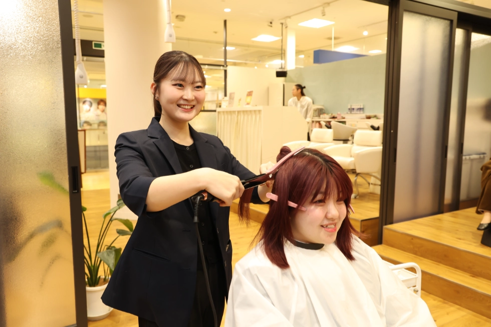 インターンシップコース<br />
サロン実践専攻